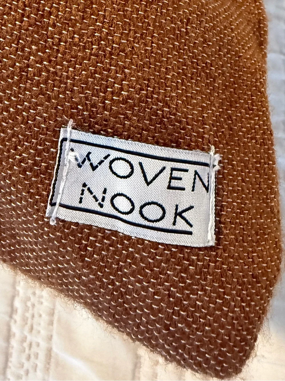N/A woven nook
